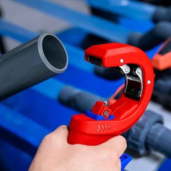 Труборіз для пластикових труб KNIPEX DPT50 90 23 02 BK 90 23 02 BK фото Труборіз для пластикових труб KNIPEX DPT50 90 23 02 BK 90 23 02 BK фото