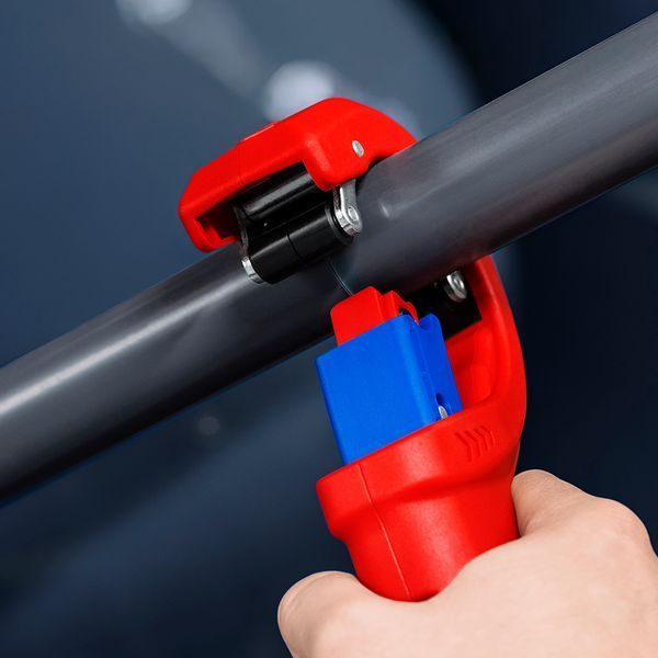 Труборіз для пластикових труб KNIPEX DPT50 90 23 02 BK 90 23 02 BK фото Труборіз для пластикових труб KNIPEX DPT50 90 23 02 BK 90 23 02 BK фото