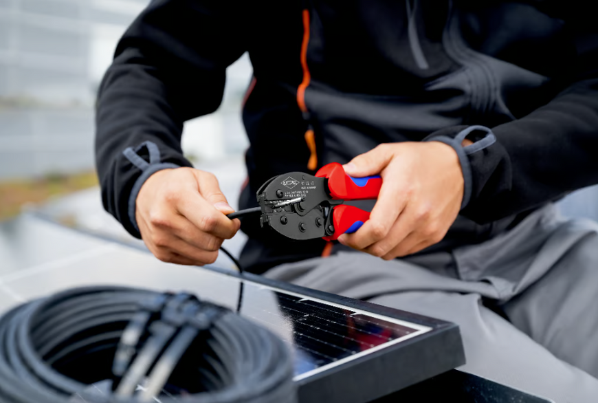 Клещи для обжима разъемов MC4&reg;/MC4&reg; EVO 2 KNIPEX PreciForce&reg; 97 52 42 97 52 42 фото