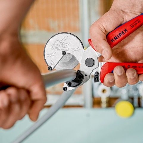 Труборіз для композитних та пластикових труб KNIPEX 90 25 25 90 25 25 фото