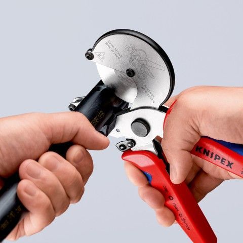 Труборіз для композитних та пластикових труб KNIPEX 90 25 25 90 25 25 фото