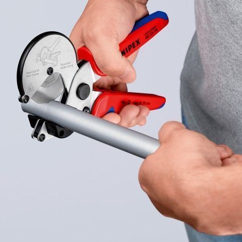 Труборіз для композитних та пластикових труб KNIPEX 90 25 25 90 25 25 фото