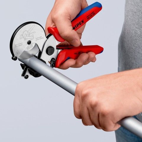 Труборіз для композитних та пластикових труб KNIPEX 90 25 25 90 25 25 фото