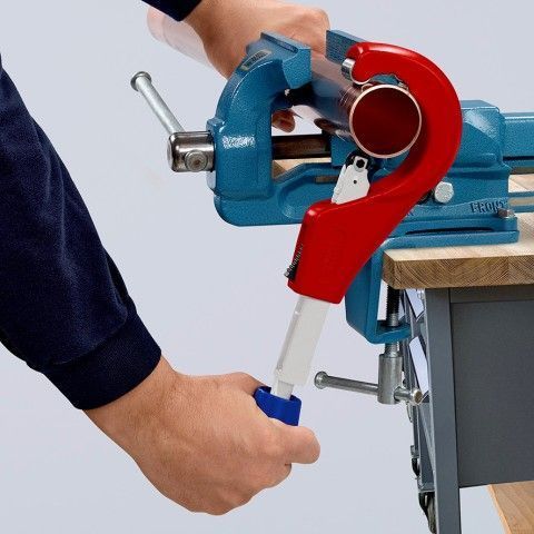 Труборез TubiX&reg; XL &Oslash; 6 &ndash; 76 мм (1/4&Prime; &ndash; 3&Prime;) KNIPEX 90 31 03 BK 90 31 03 BK фото