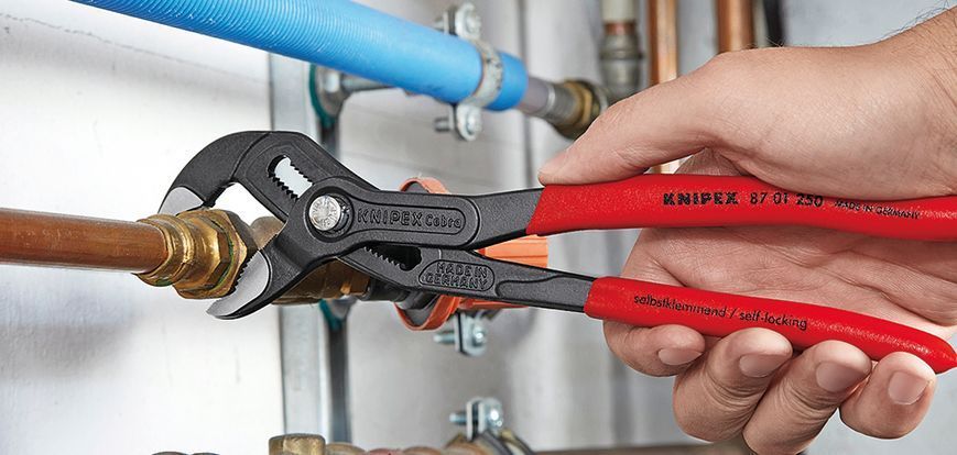 Високотехнологічні сантехнічні кліщі Cobra&reg; 250 мм KNIPEX 87 01 250 87 01 250 фото