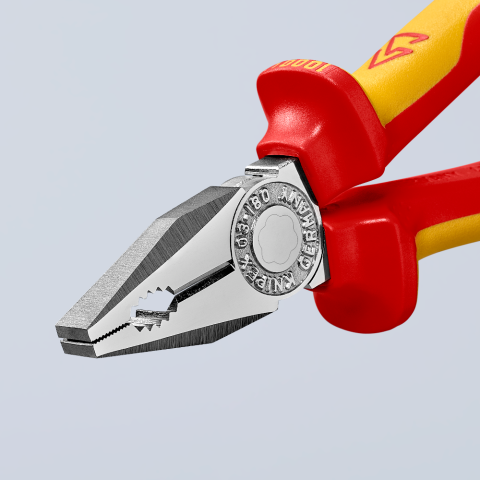 Плоскогубці комбіновані 180 мм KNIPEX 03 06 180 03 06 180 фото Плоскогубці комбіновані 180 мм KNIPEX 03 06 180 03 06 180 фото