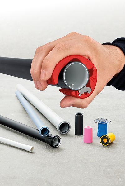 Труборез для пластиковых труб KNIPEX BiX&reg; KNIPEX 90 22 10 BK 90 22 10 BK фото