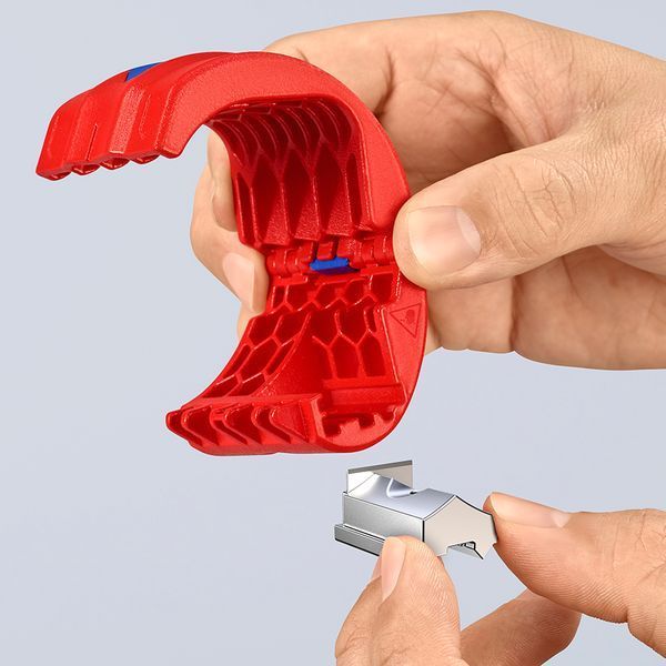 Труборез для пластиковых труб KNIPEX BiX&reg; KNIPEX 90 22 10 BK 90 22 10 BK фото