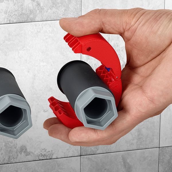 Труборез для пластиковых труб KNIPEX BiX&reg; KNIPEX 90 22 10 BK 90 22 10 BK фото