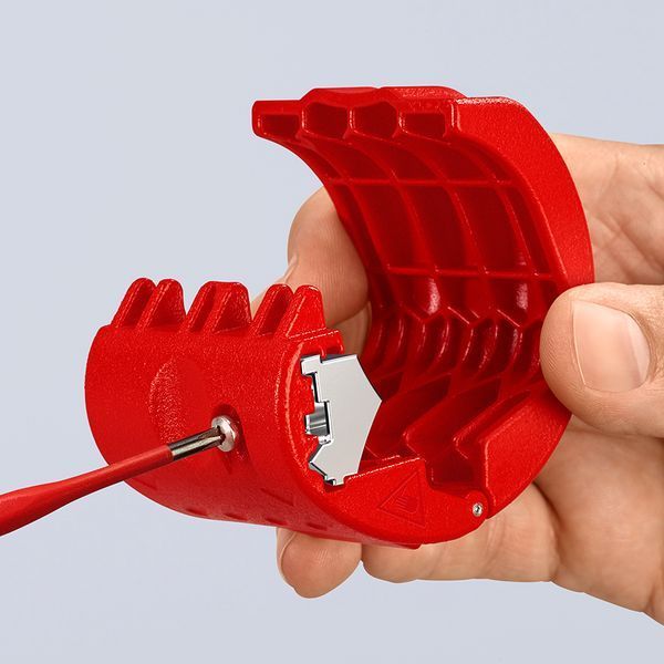Труборез для пластиковых труб KNIPEX BiX&reg; KNIPEX 90 22 10 BK 90 22 10 BK фото