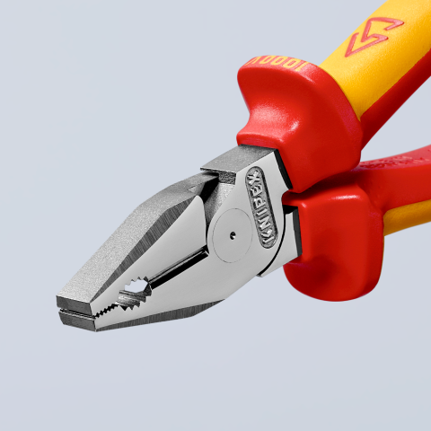 Плоскогубці комбіновані особливої потужності KNIPEX 02 06 200 02 06 200 фото Плоскогубці комбіновані особливої потужності KNIPEX 02 06 200 02 06 200 фото